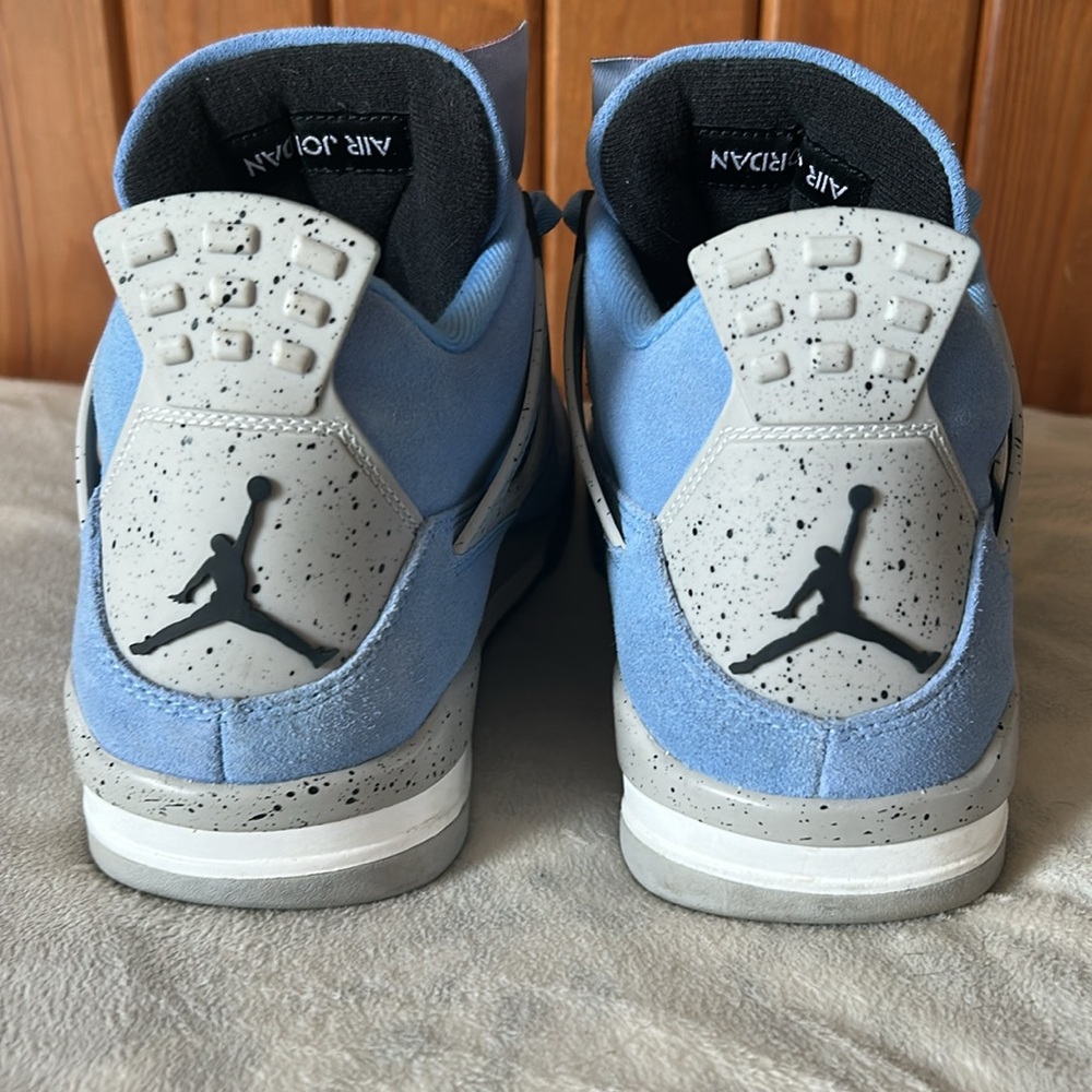 Air Jordan 4 Retro “University Blue” UNC Size 11 SKU CT8527-400 - Picture 5 of 10